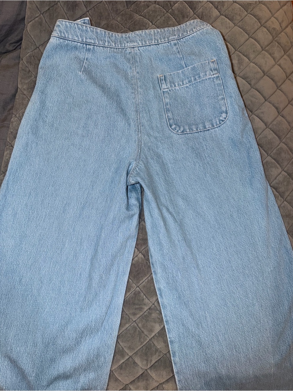 Sezane Light Blue High-Waist Wide-Leg Jeans with Gold Buttons - Picture 5 of 6